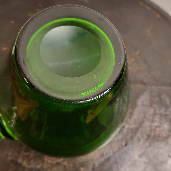 Emerald Green Glass Sami style ‘Horn’ Beer Mug by Sirkka Kumela-Lehtonen… - Picture 6 of 7